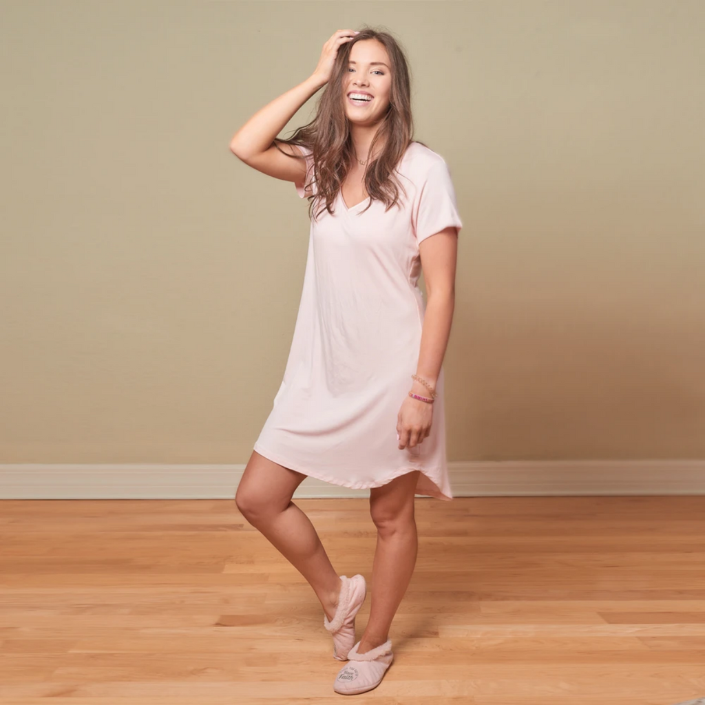 Faceplant Dreams - Claire Short Sleeve Nightgown - Pink